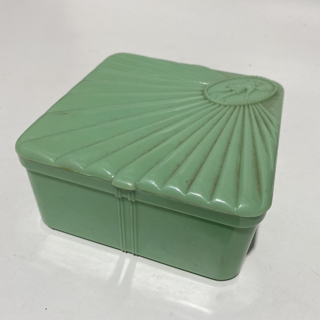 BOX, 1940s Green Bakelite Scalloped Trinket or Jewel